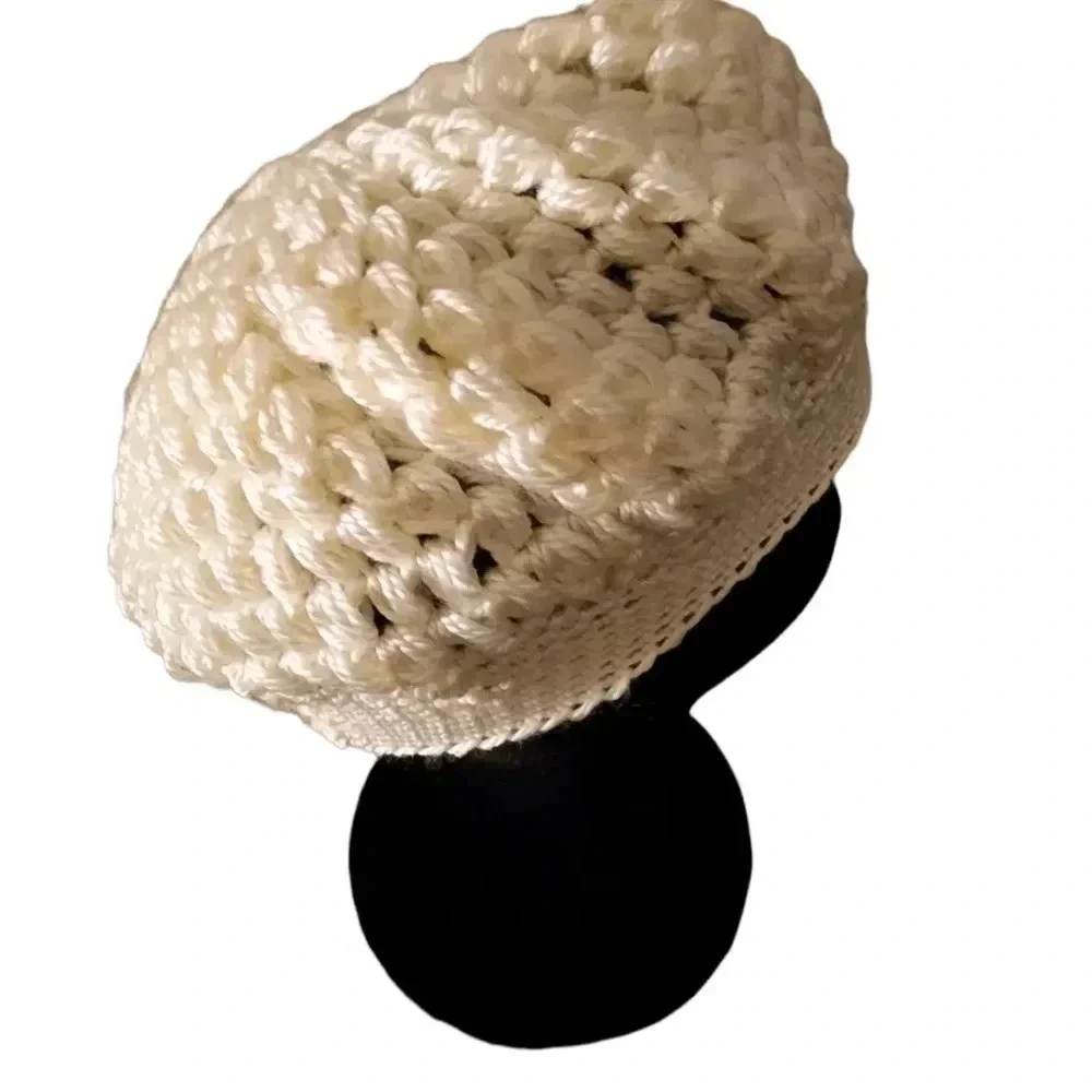 NEW Ivory Muse Handmade Crochet Beret for Women